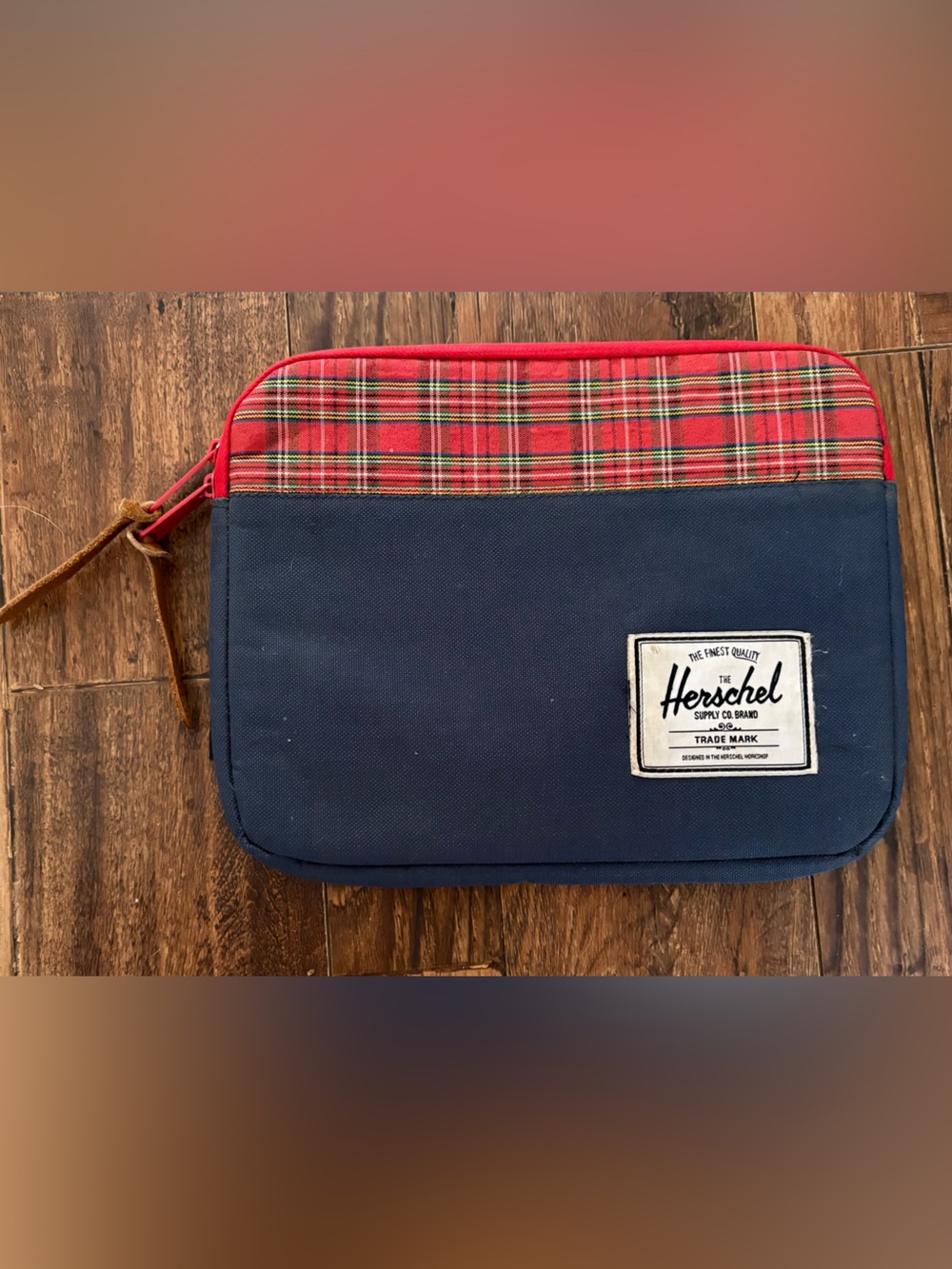 Herschel Tablet zippered case
